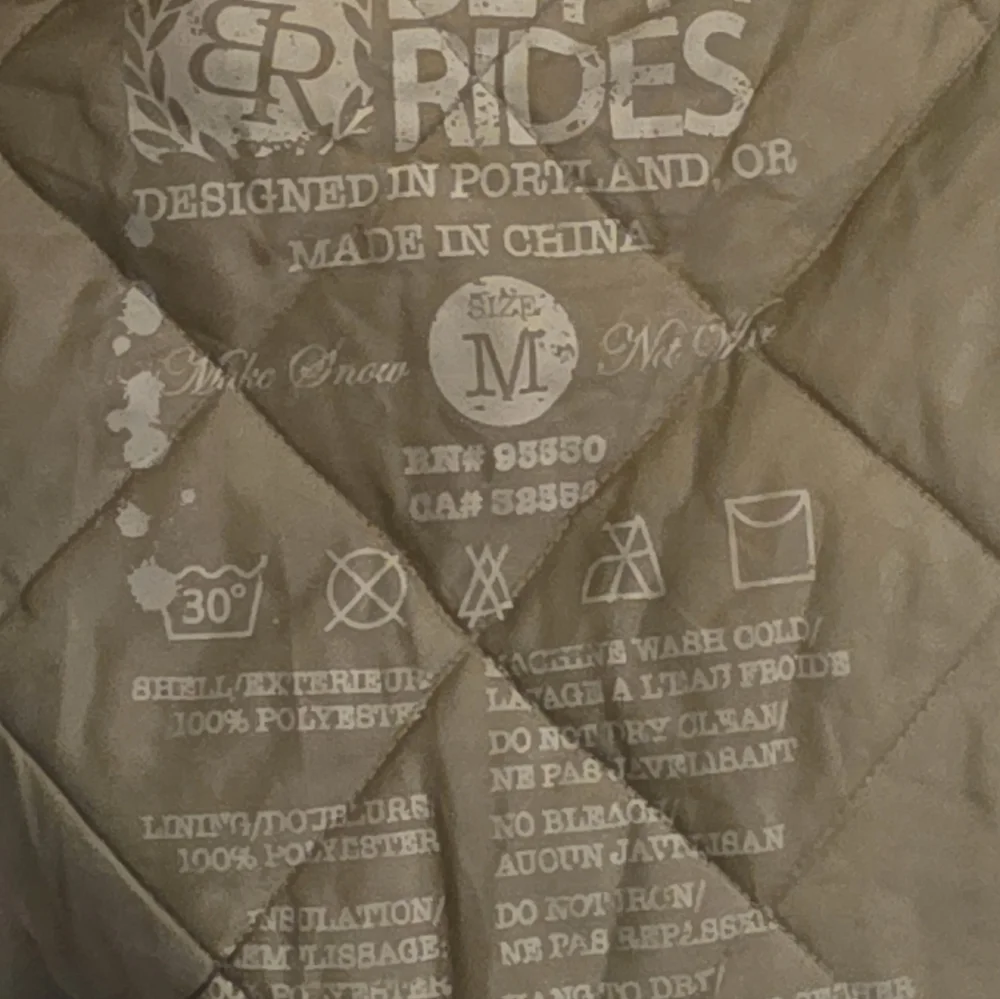 Betty Rides Snowboarding Jacket - Picture 5 of 5